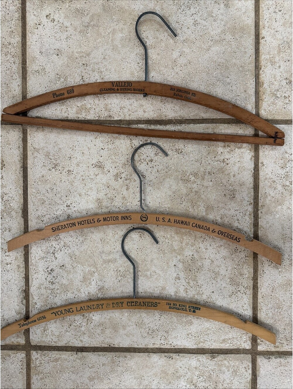 Lot of 3 Vintage Wooden Coat Hangers Advertising Sheraton Honolulu Hawaii CA